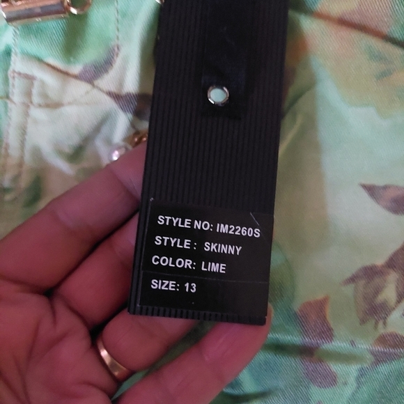New* Premium I&M Jeans USA Green Floral Jeans Size 13 - Picture 11 of 11